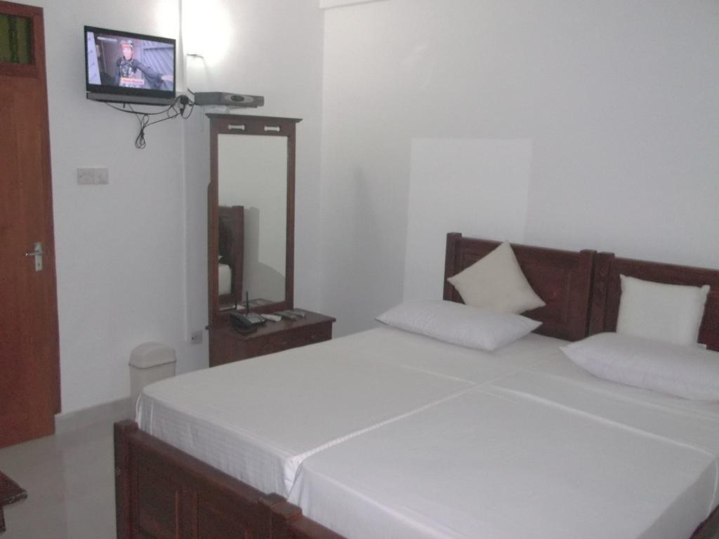 Srilanka Ayurveda Hotel Хиккадува Номер фото
